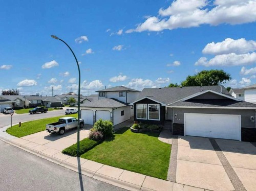 35 Stafford Street SE Medicine Hat, AB T1B 4G3