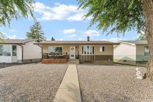 850 Hargrave Way NW Medicine Hat, AB T1A 6Y9