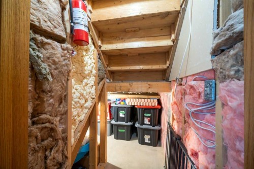 109 Centennial Park Crescent East, Bow Island, AB - Indoor