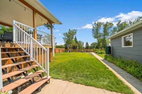 109 Centennial Park Crescent East, Bow Island, AB - Outdoor With Exterior