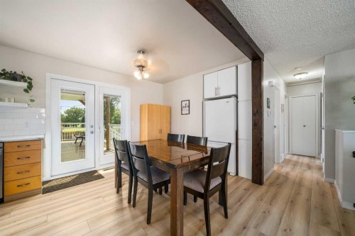 109 Centennial Park Crescent East, Bow Island, AB - Indoor Photo Showing Dining Room