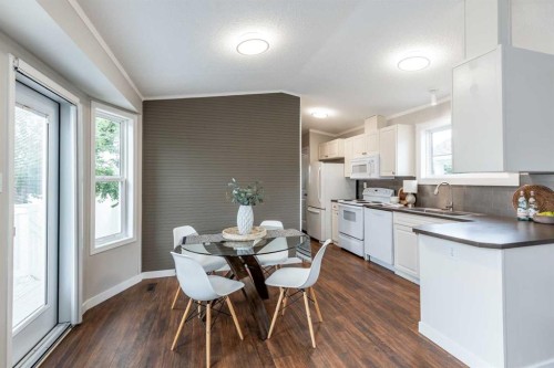 48 Chartwell Place Se, Medicine Hat, AB 