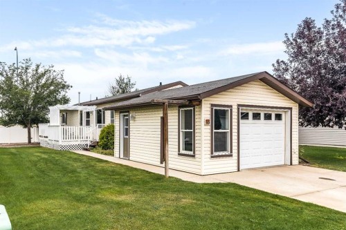48 Chartwell Place Se, Medicine Hat, AB 