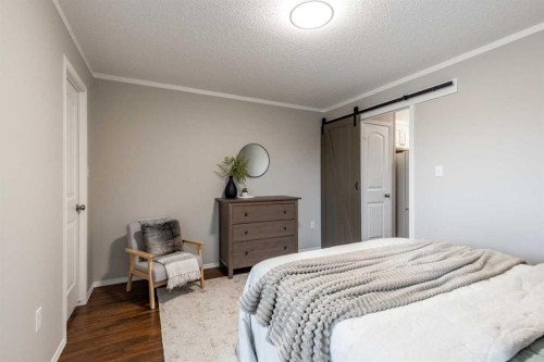 48 Chartwell Place Se, Medicine Hat, AB 