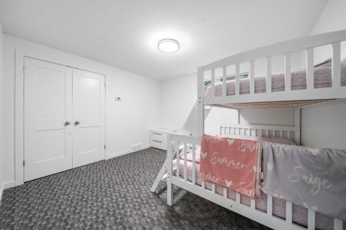 104063 Range Road 111, Bow Island, AB - Indoor Photo Showing Bedroom