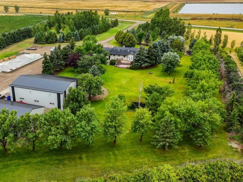 104063 Range Road 111, Bow Island, AB - Outdoor