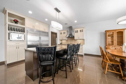 38 Sterling Link Se, Medicine Hat, AB - Indoor Photo Showing Other Room