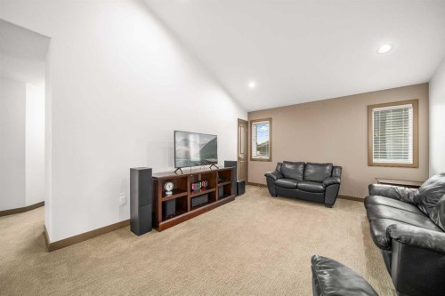 38 Sterling Link Se, Medicine Hat, AB - Indoor