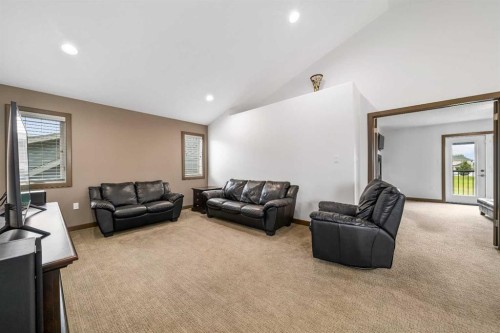 38 Sterling Link Se, Medicine Hat, AB - Indoor