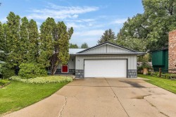 30 Noble Court SWMedicine Hat, AB T1A 4A3