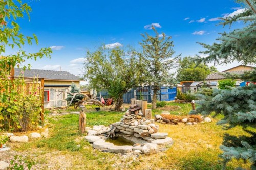 210 5 Street Nw, Redcliff, AB - Outdoor With Deck Patio Veranda