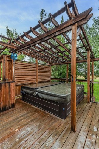 22 5 Avenue, Seven Persons, AB - Outdoor With Exterior