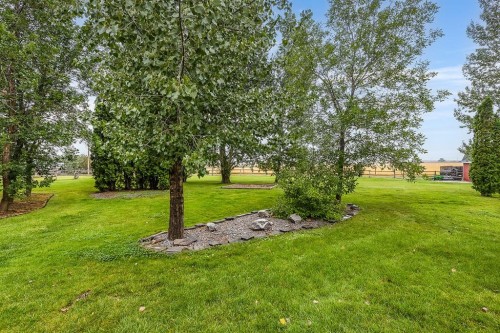 22 5 Avenue, Seven Persons, AB - Outdoor