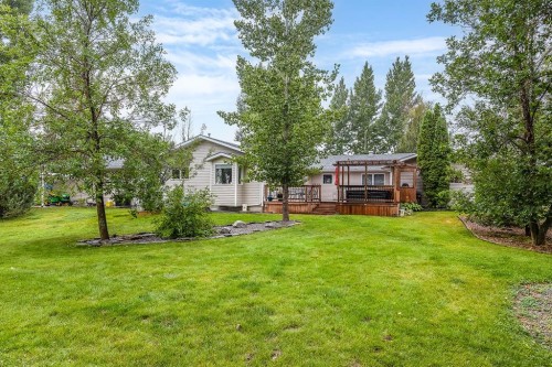 22 5 Avenue, Seven Persons, AB - Outdoor
