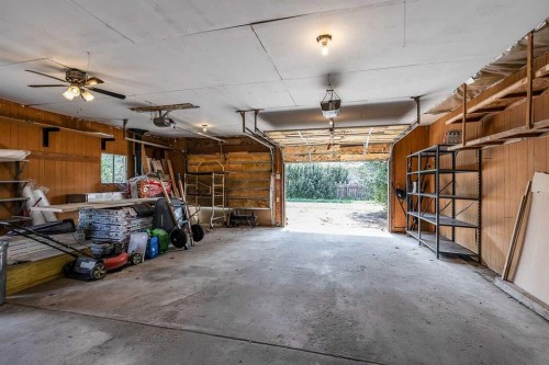 9 Heather Court, Irvine, AB 