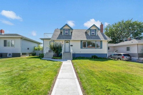 353 3 Street SW Medicine Hat, AB T1A 4C7