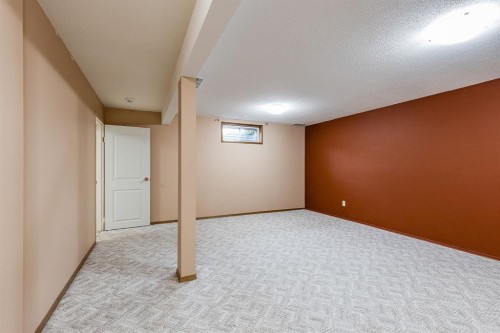 80 Carry Crescent Se, Medicine Hat, AB - Indoor
