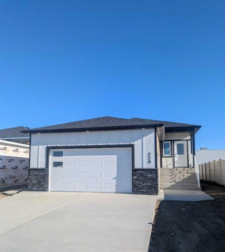 328 Somerside Road SE Medicine Hat, AB T1B 0R2