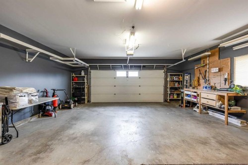 73 Cooper Road Se, Medicine Hat, AB - Indoor Photo Showing Garage