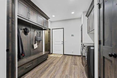215 Hamptons Crescent Se, Medicine Hat, AB - Indoor