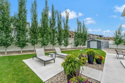 215 Hamptons Crescent Se, Medicine Hat, AB - Outdoor