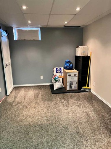 602 7 Street Se, Redcliff, AB - Indoor Photo Showing Basement