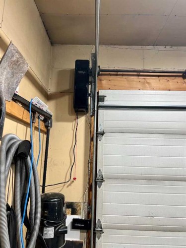 602 7 Street Se, Redcliff, AB - Indoor