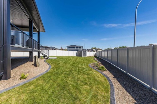 57 Hamptons Gate Se, Medicine Hat, AB - Outdoor