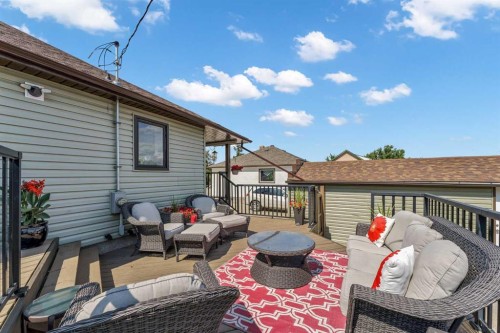 6 5 Street Ne, Redcliff, AB - Outdoor With Deck Patio Veranda With Exterior