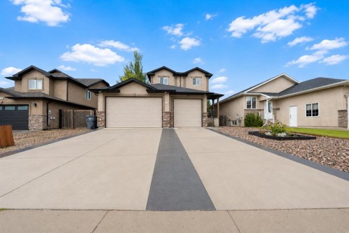 179 Sierra Drive SW Medicine Hat, AB T1B 4X7