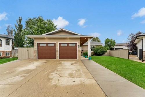64 Shannon Drive SE Medicine Hat, AB T1B 4C1