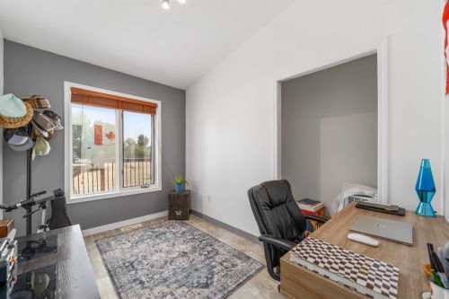 13 Heather Court, Irvine, AB 