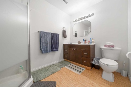 13 Heather Court, Irvine, AB 
