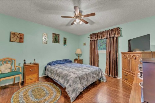 2121 Hull Way Ne, Medicine Hat, AB 