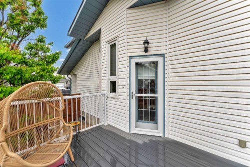 2121 Hull Way Ne, Medicine Hat, AB 