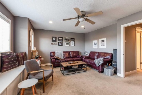 1 Hamptons Close Se, Medicine Hat, AB 