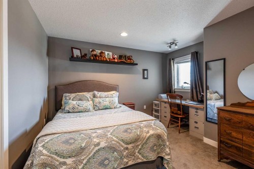 1 Hamptons Close Se, Medicine Hat, AB 