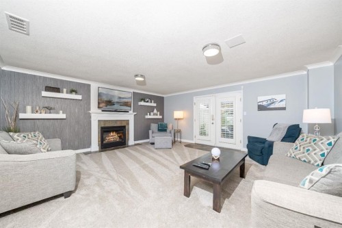 896 Spruce Way Se, Medicine Hat, AB 