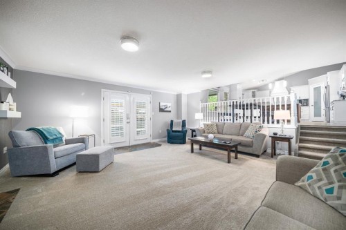 896 Spruce Way Se, Medicine Hat, AB 