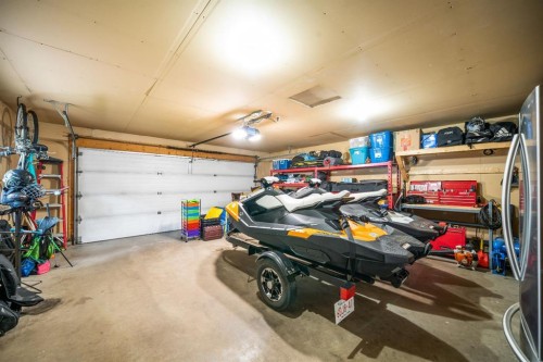 896 Spruce Way Se, Medicine Hat, AB 