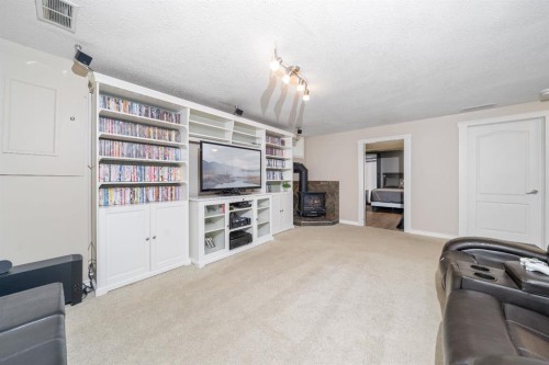 896 Spruce Way Se, Medicine Hat, AB 
