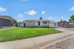1825 16 Street SEMedicine Hat, AB T1A 7J8