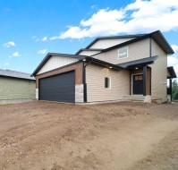 43 Sierra Road SWMedicine Hat, AB T1B 4Y6