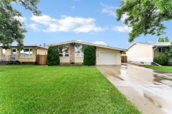 1988 28 Street SEMedicine Hat, AB T1A 2H6