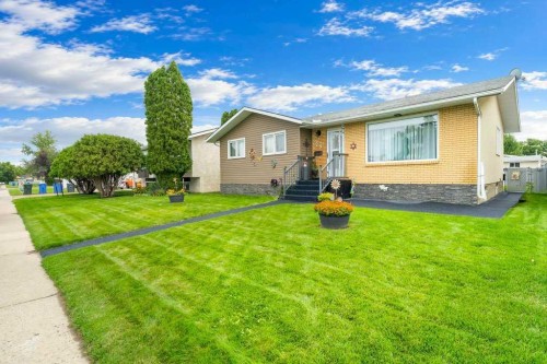 29 Cairns Way Se, Medicine Hat, AB 