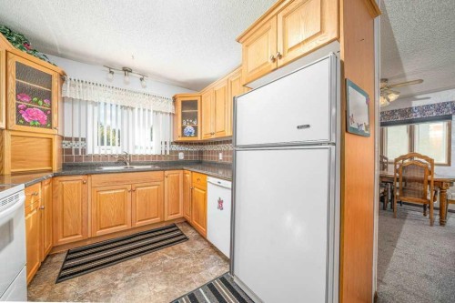 29 Cairns Way Se, Medicine Hat, AB 