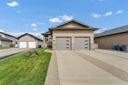 8 Sundance Close SWMedicine Hat, AB T1B 4V5