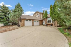 8 Ross View Bay SEMedicine Hat, AB T1B 3H9