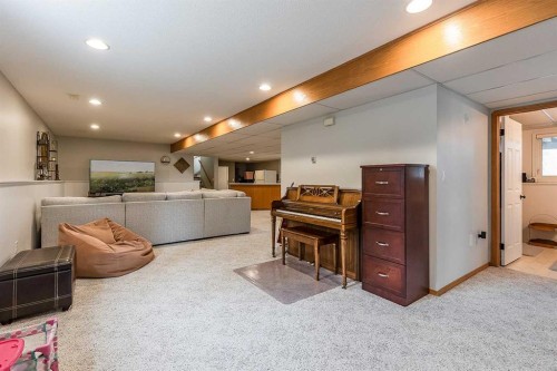 526 12 Street, Dunmore, AB 