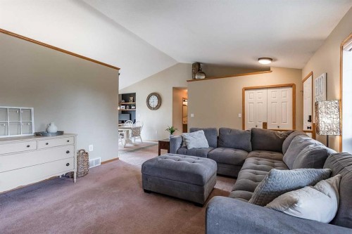 526 12 Street, Dunmore, AB 